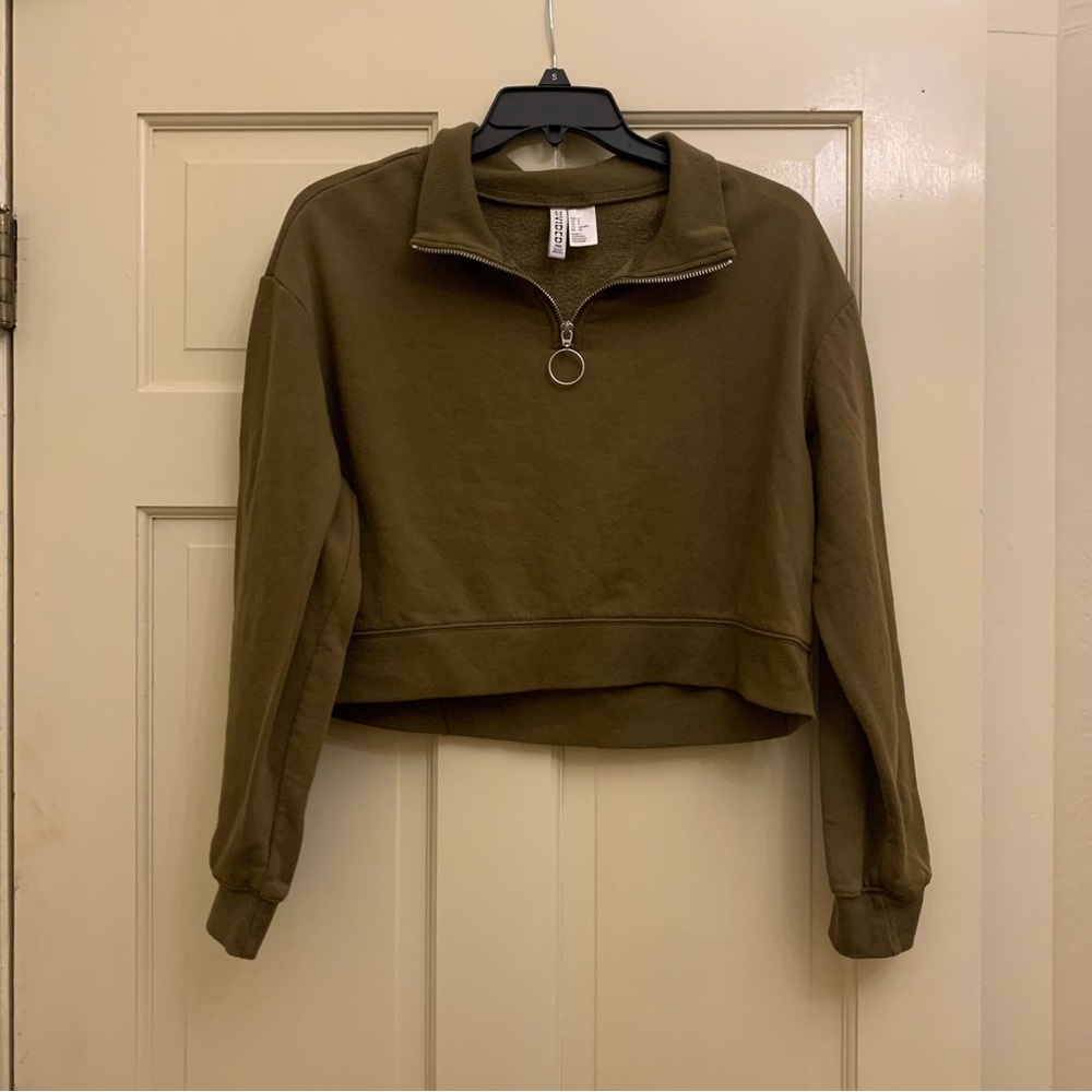 H&M Olive Green Cropped Quarter Zip 💚
